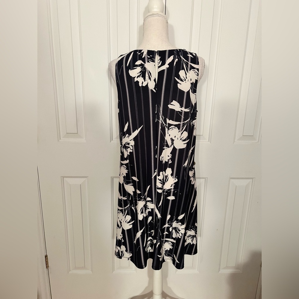 NWOT CHAPS by RALPH LAUREN Floral Midi Dress, Navy Blue & White, Size Medium - Picture 4 of 6
